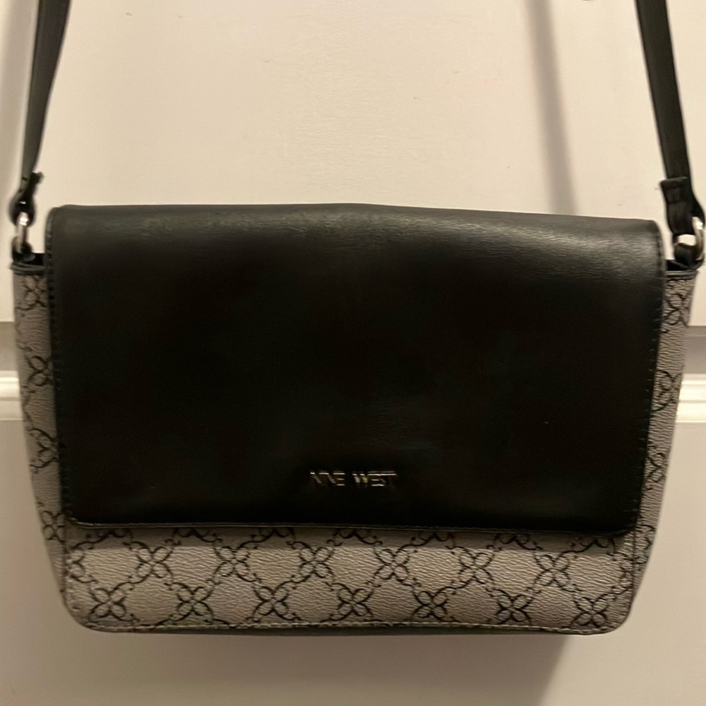 Nine West black n silver woman Purse